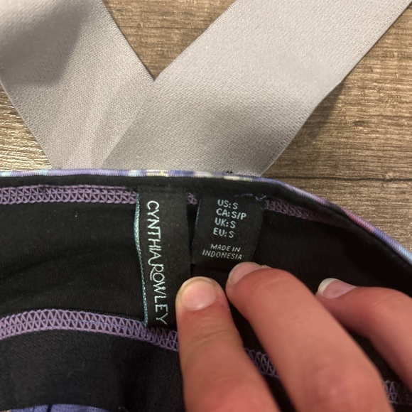 * 🤑💰🤑 3/$10.00 budle item 🤑💰🤑
Tank top - Picture 2 of 3